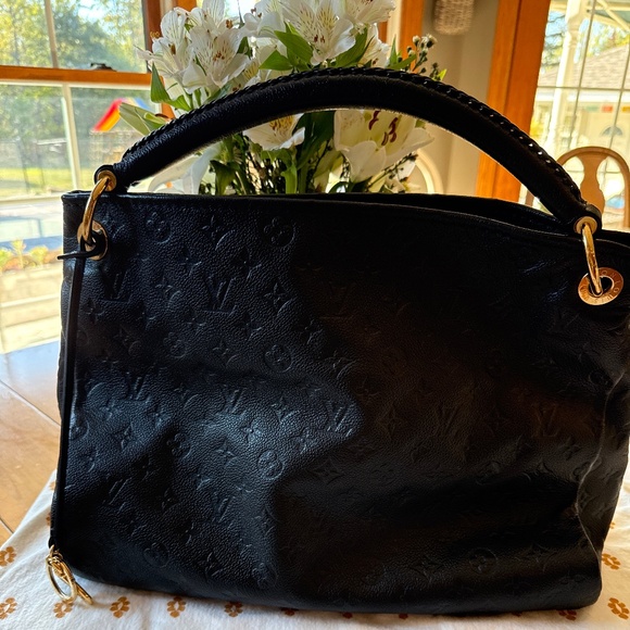 Louis Vuitton Artsy Bag - Picture 1 of 3